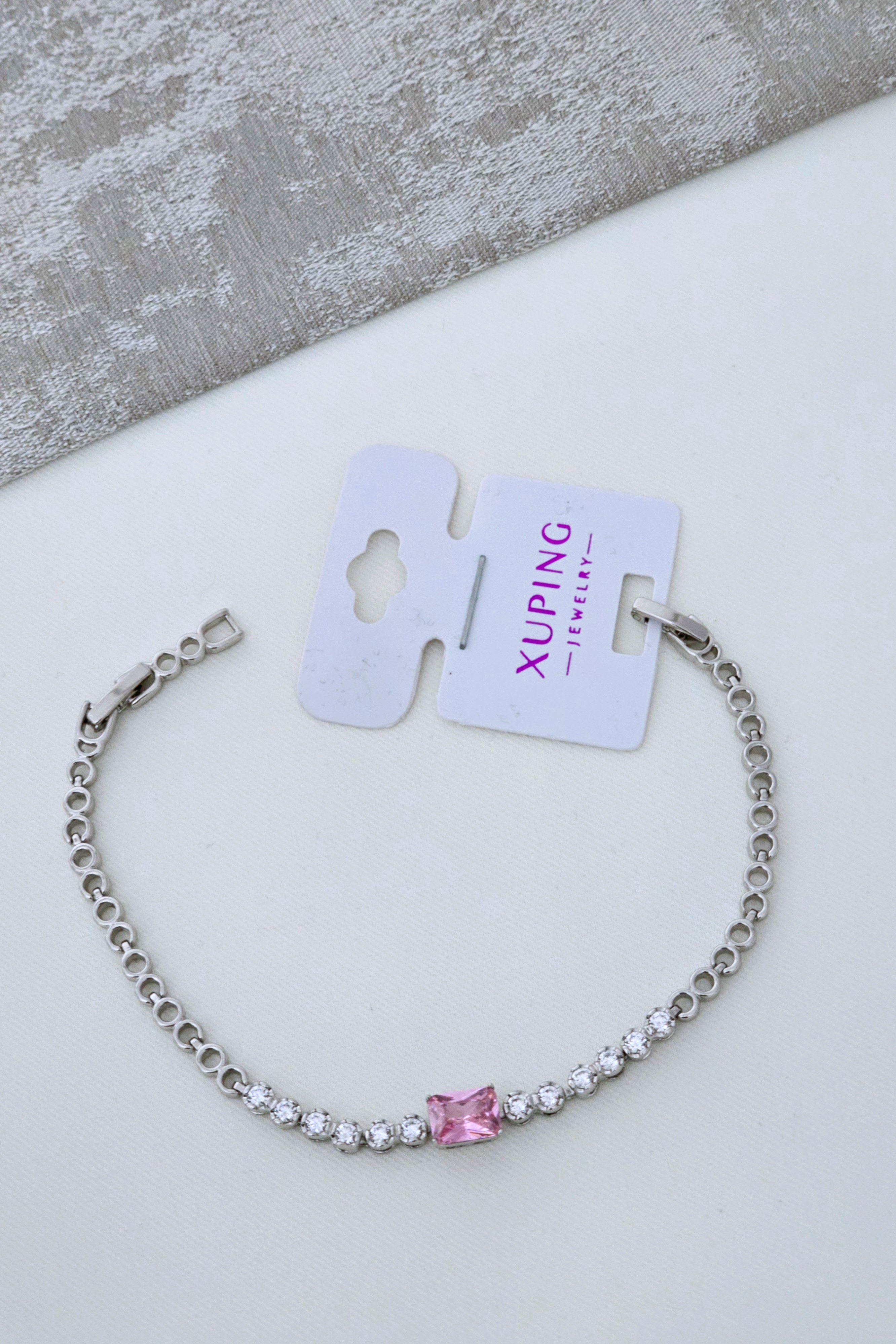 Xuping Pembe Taşlı Bileklik