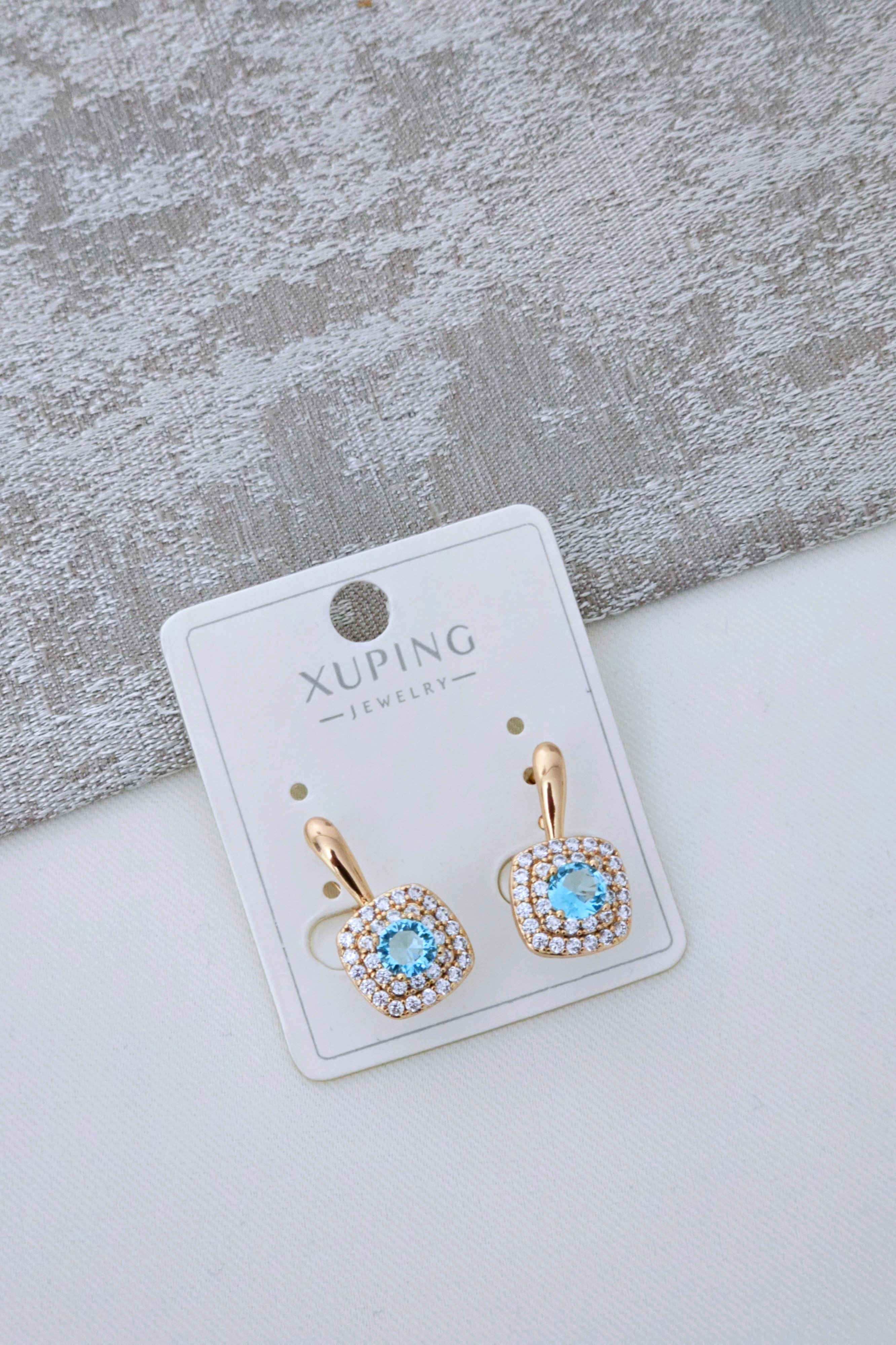 Xuping Taşlı Küpe