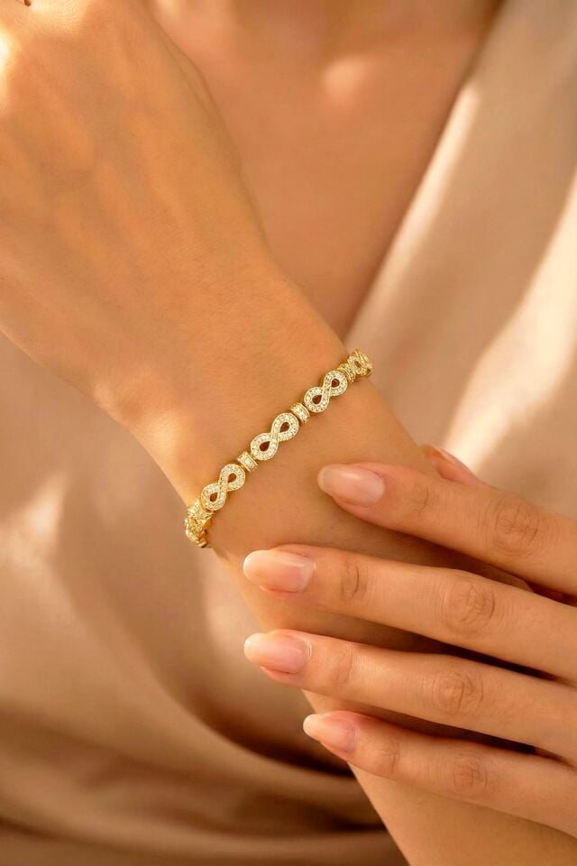 Xuping 14 K Zirkon Taşlı Sonsuzluk Bileklik
