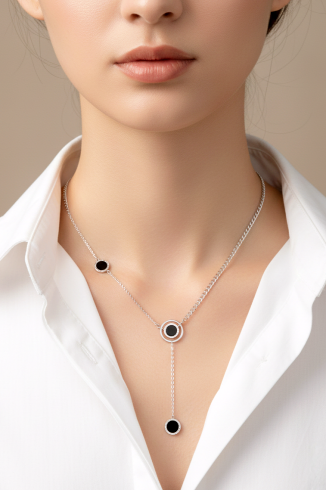 Çelik Silver Siyah Taşlı Kolye