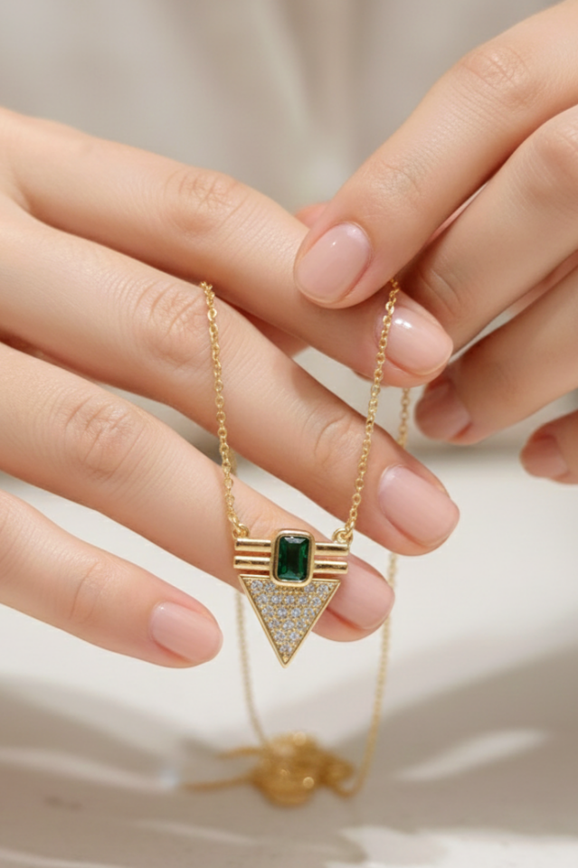 Ysx Zümrüt Taşlı Kolye