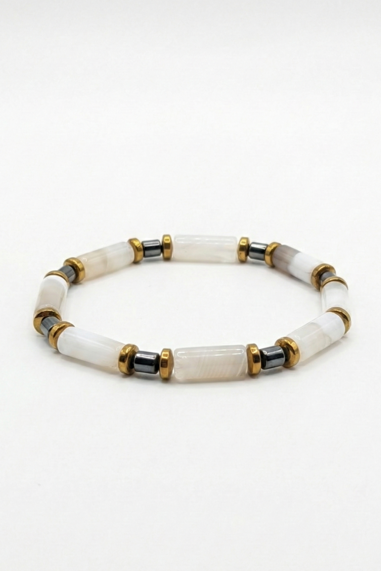Premium Seri | Beyaz Boru Taş & Hematit Gold Detaylı Bileklik