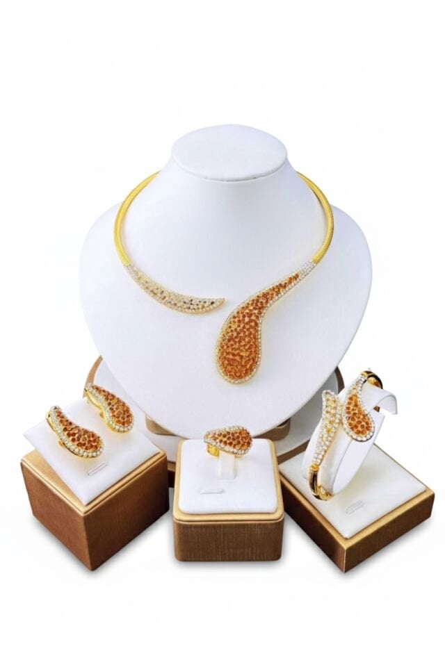 Elite Serisi Turuncu Damla Takı Seti