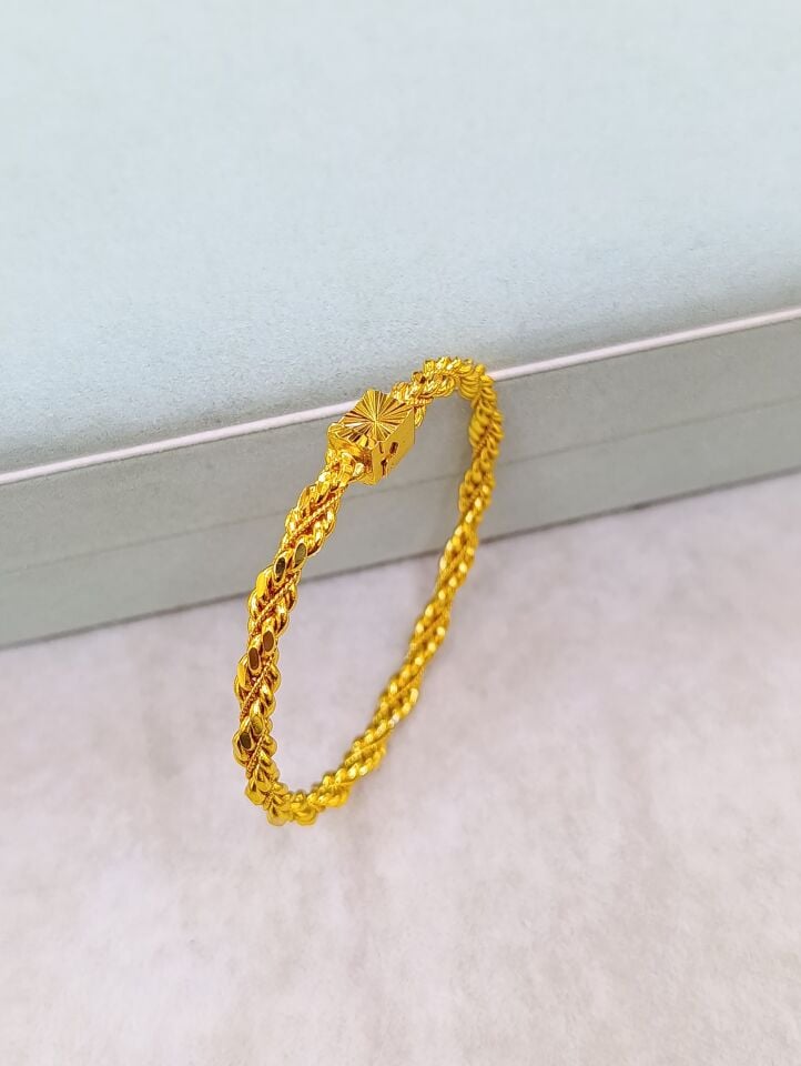 Kilitli Burgu Bilezik