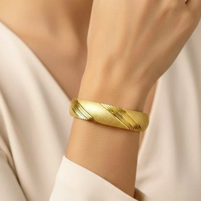 İmitasyon bilezikler 